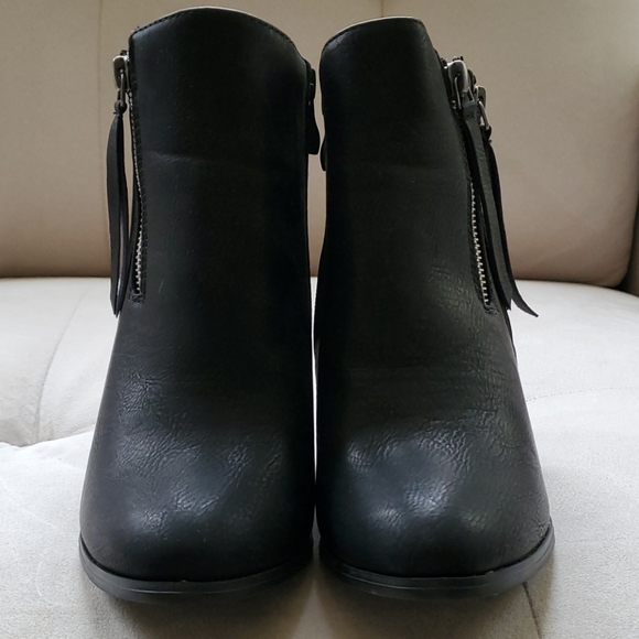 Heel Booties - Picture 4 of 4